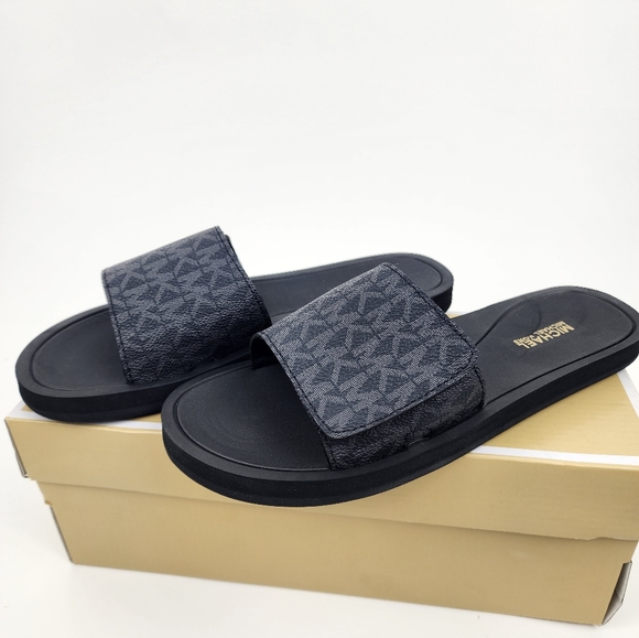 Michael Kors Signature Logo Print Wade Slide Black - Picture 2 of 5